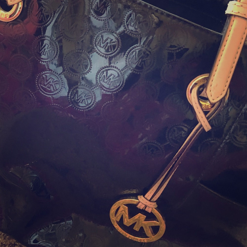 Black Michael Kors bag